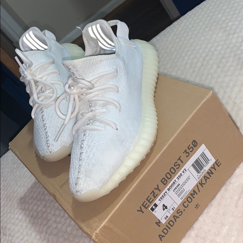 YEEZE CREAM TRIPLE WHITE